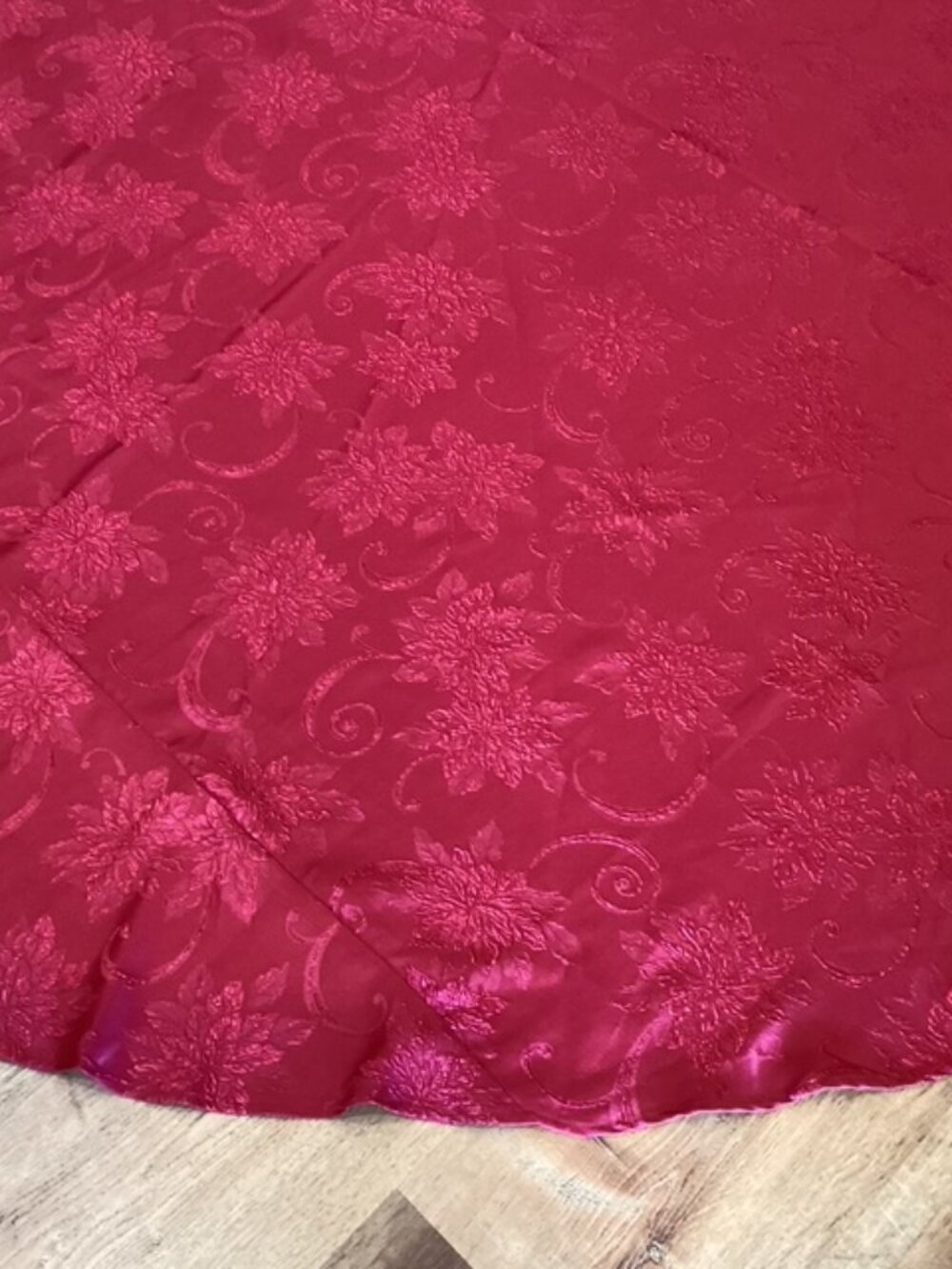 Dark‎ Red Embossed Design Tablecloth 90" Round